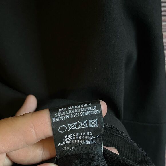 Adelyn Rae Black Dress. Size Small. RN: 112282. - Picture 8 of 9